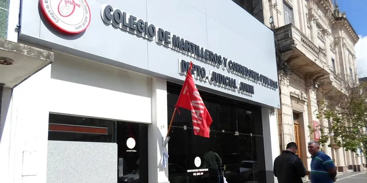 Los martilleros rechazan las desregulaciones y advierten por la ilegalidad