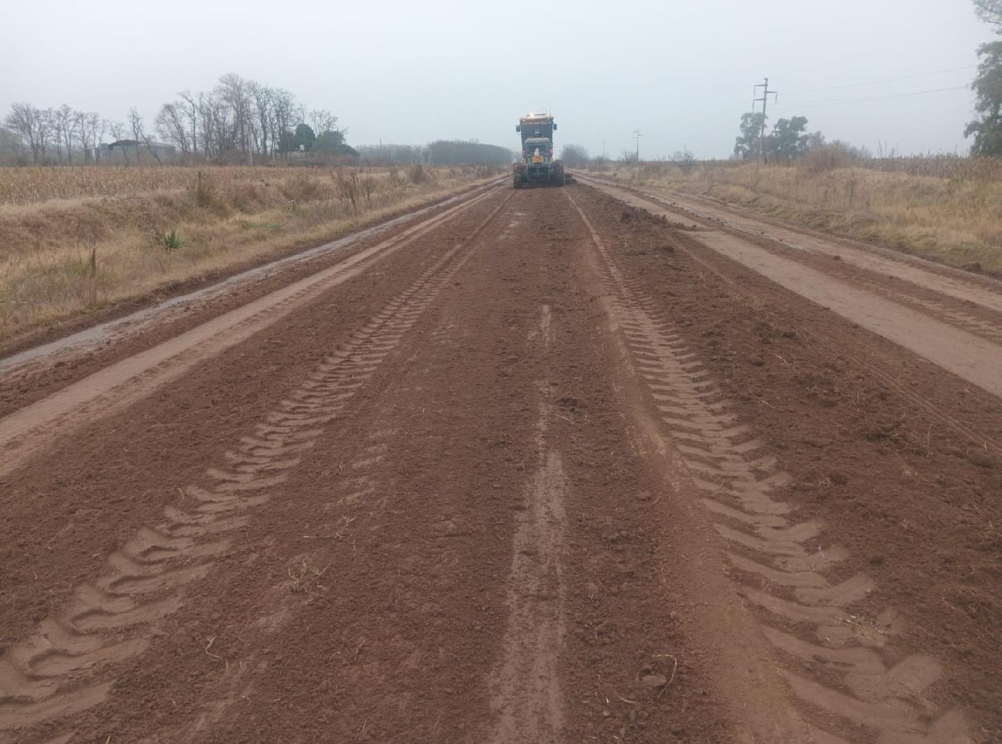 Continúan los trabajos de mantenimiento en los caminos rurales
