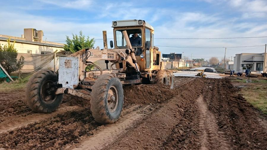 OBRAS PÚBLICAS: Continúan los trabajos de pavimentación en el Barrio Procrear