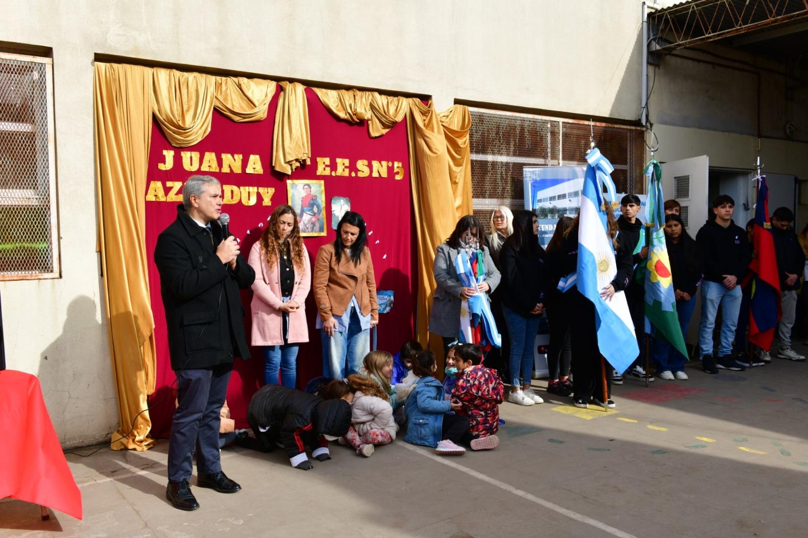 Impusieron el nombre de 'Juana Azurduy' a la Escuela Secundaria Nº 5