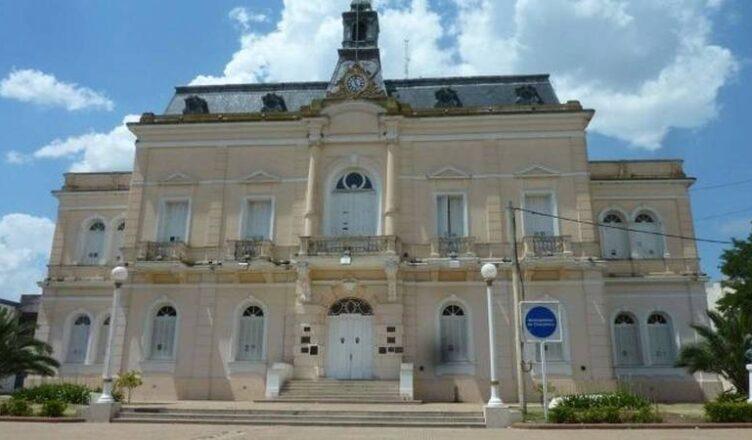 Hoy reabre el ingreso principal del Palacio Municipal