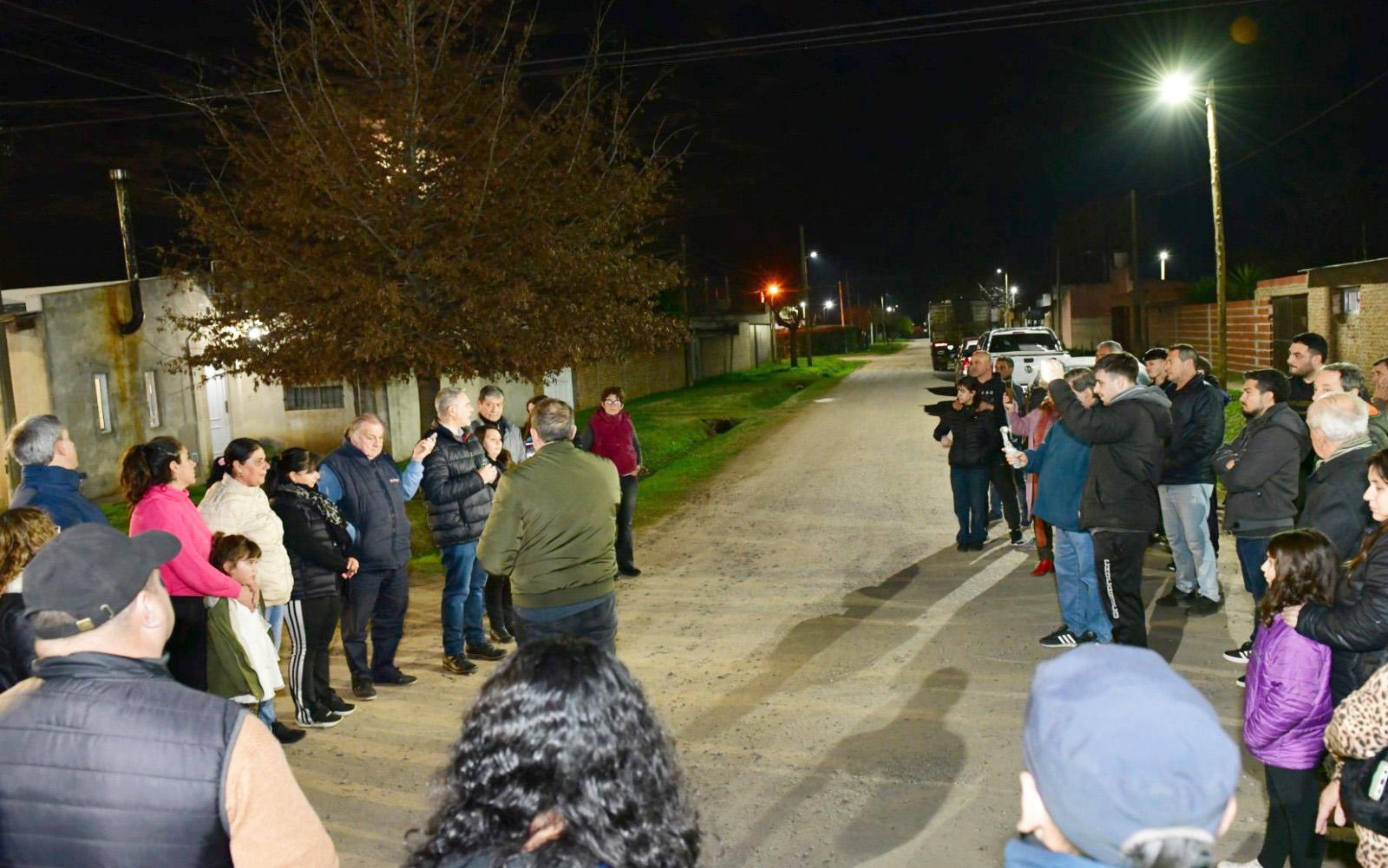Golía inauguró luminarias LED en el barrio Néstor Kirchner