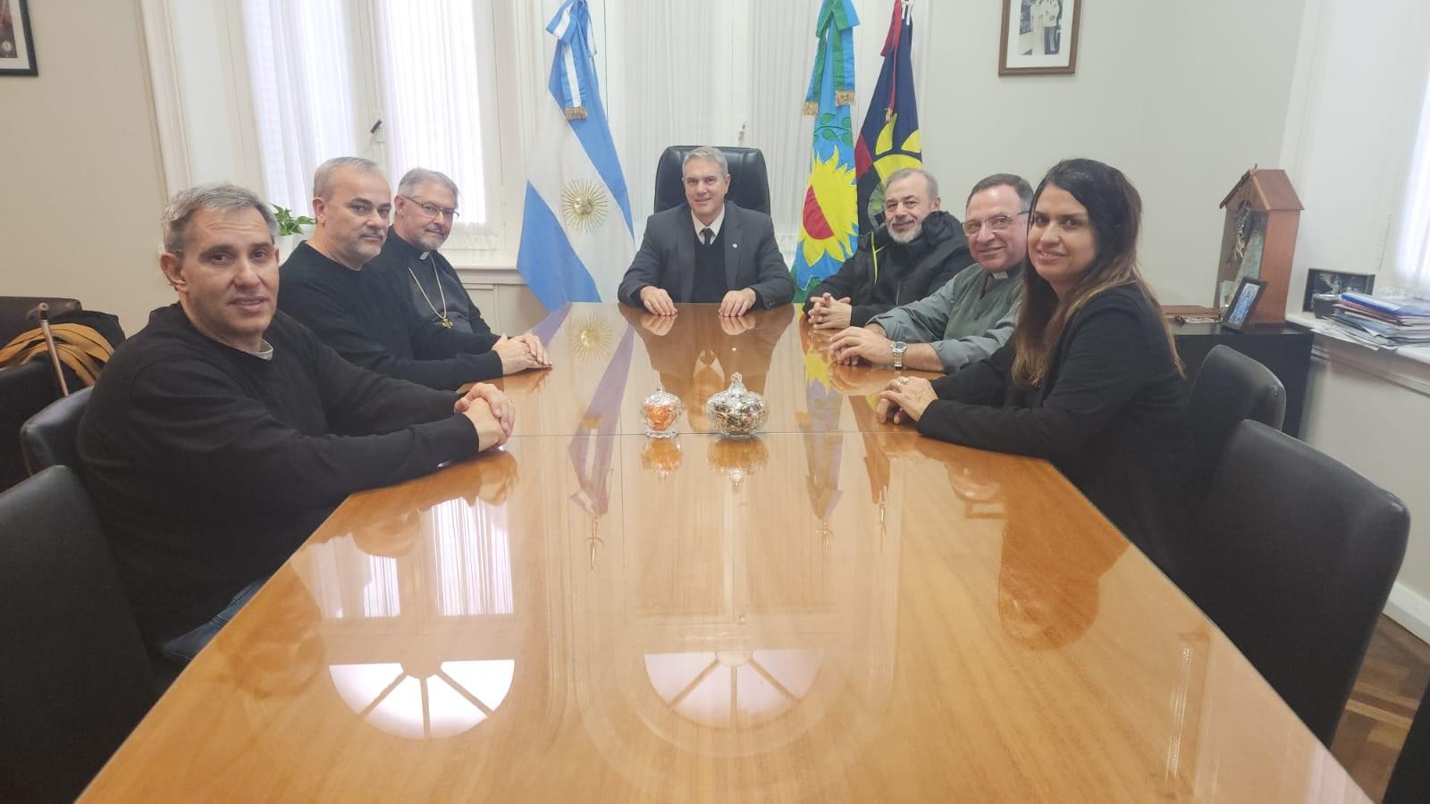 Darío Golía recibió al arzobispo metropolitano Jorge Eduardo Scheinig 