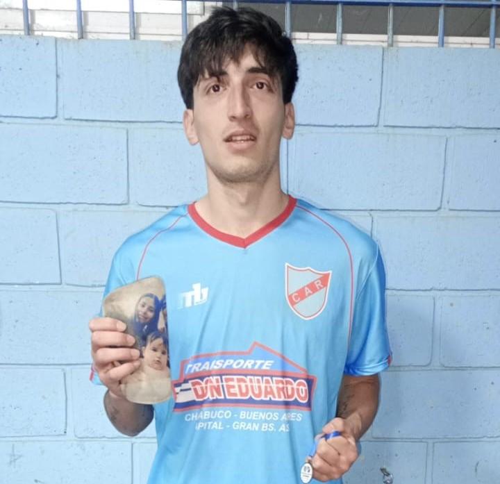 Gabriel Caceres se mete en la lista de la selección local
