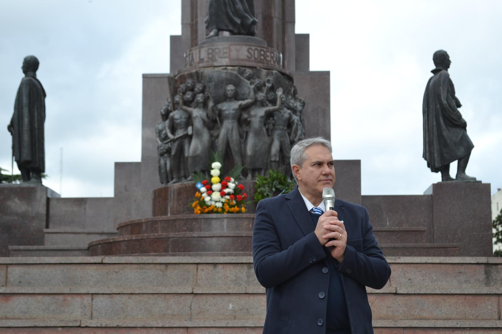 'Hoy, al igual que en el momento de cruzar Los Andes, la patria está en peligro'