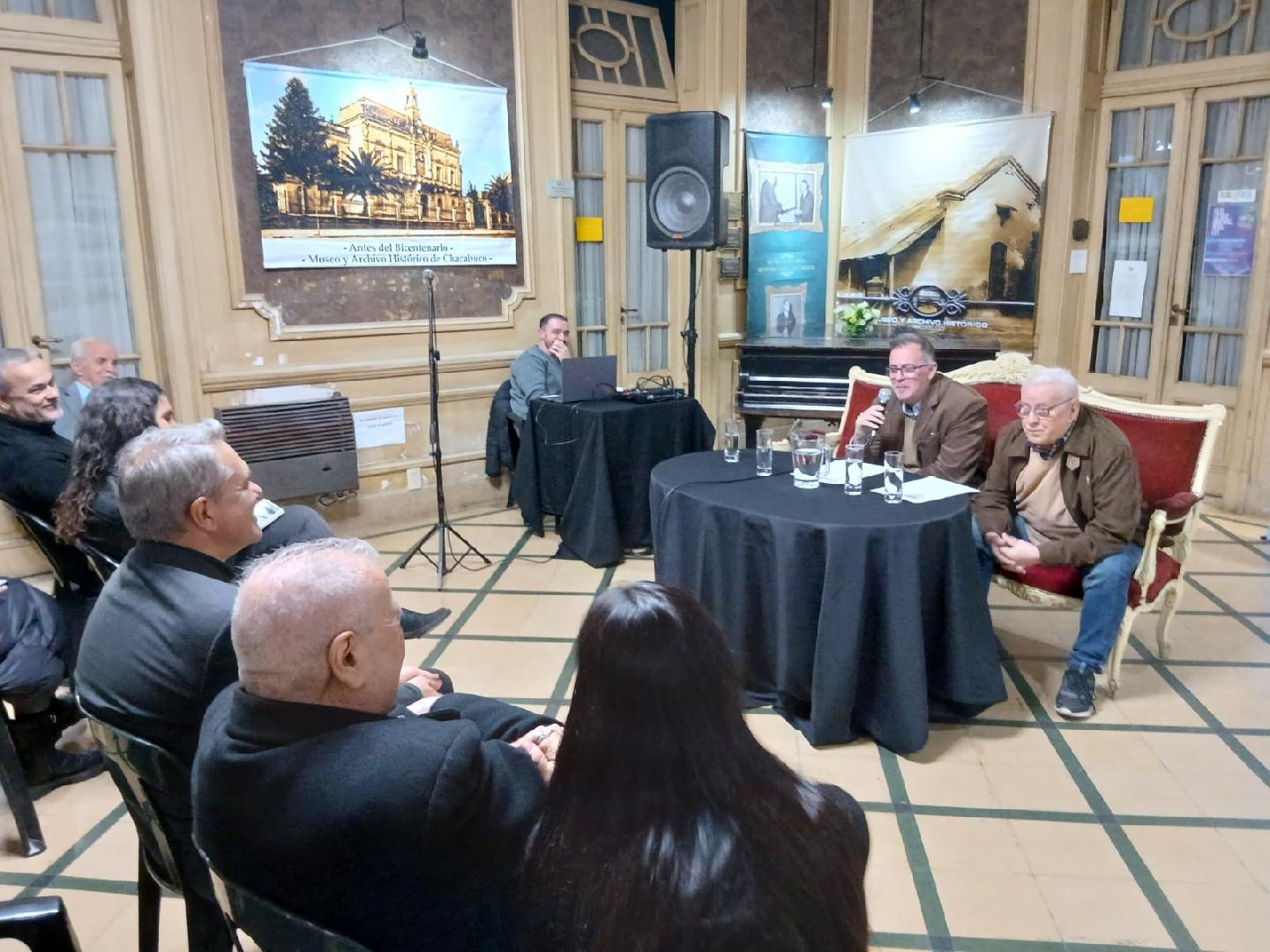 Fernando Paganini presentó 'Crisis financieras y sus consecuencias. Cuando el Estado no regula'