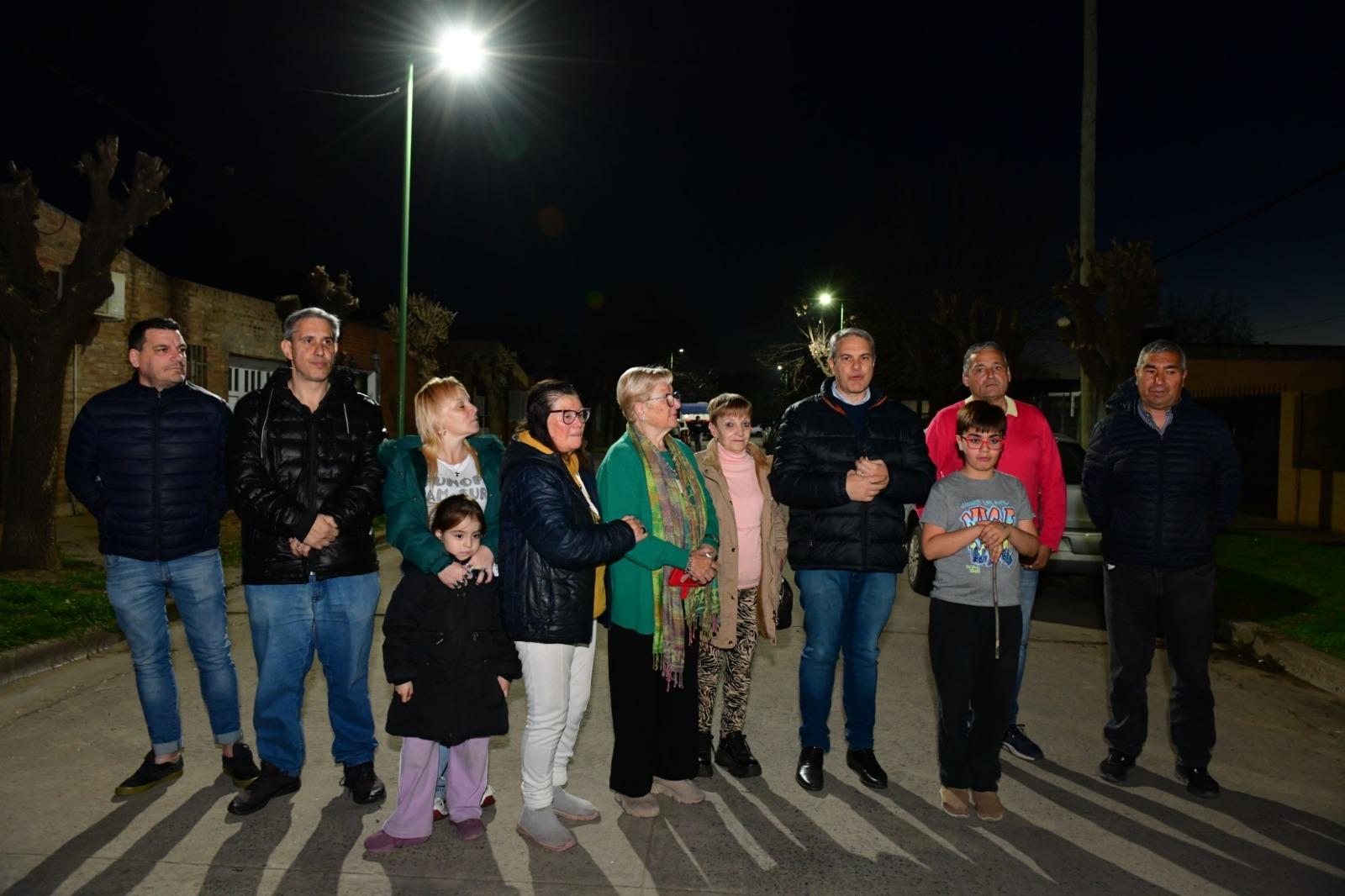 Golía inauguró dos nuevas cuadras de luminarias LED