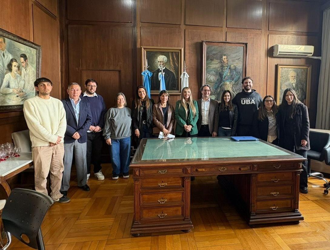 Estudiantes y autoridades visitaron la Facultad de Ciencias Médicas de la UBA