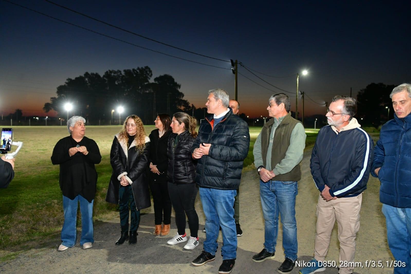 'Ya pasamos las 500 cuadras de luminarias LED'