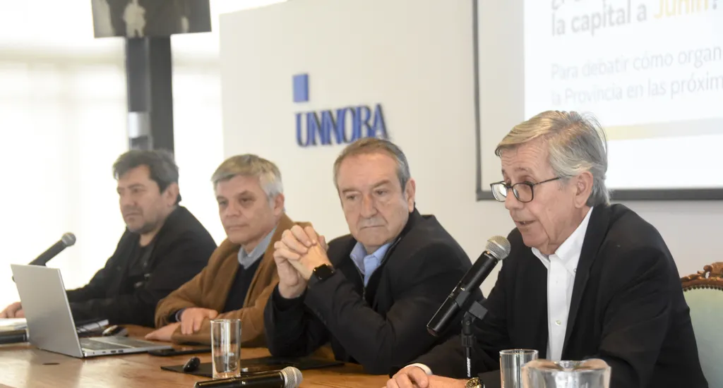 Presentaron el libro que propone convertir a Junín en la capital bonaerense
