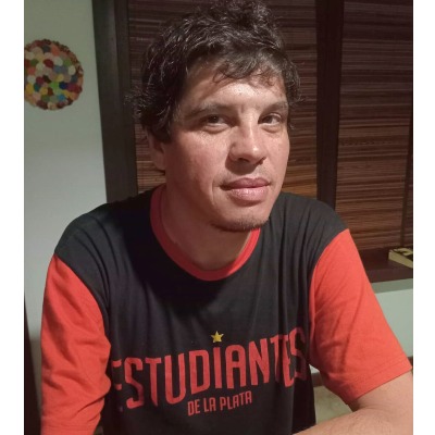 'Somos los únicos que no nos aferramos a las bancas'
